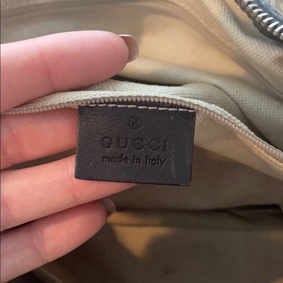 Gucci Shoulder Bag - Picture 4 of 7